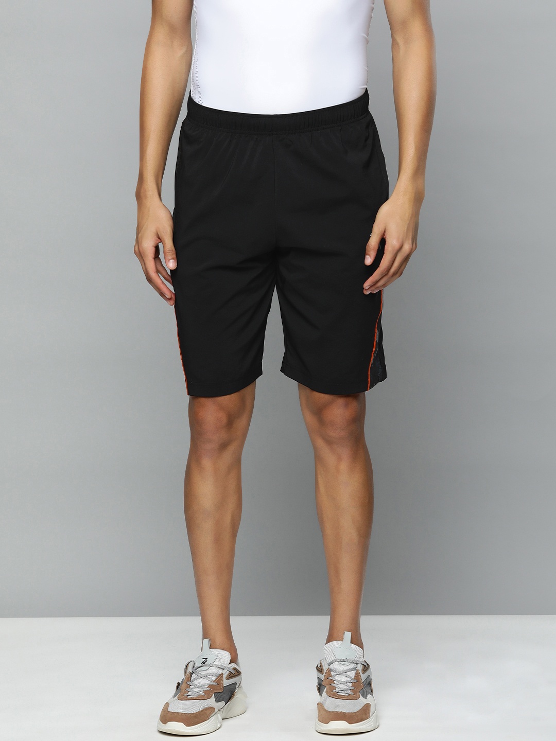 

one8 x PUMA Men Black Solid dryCELL Training Sports Regular Fit Shorts