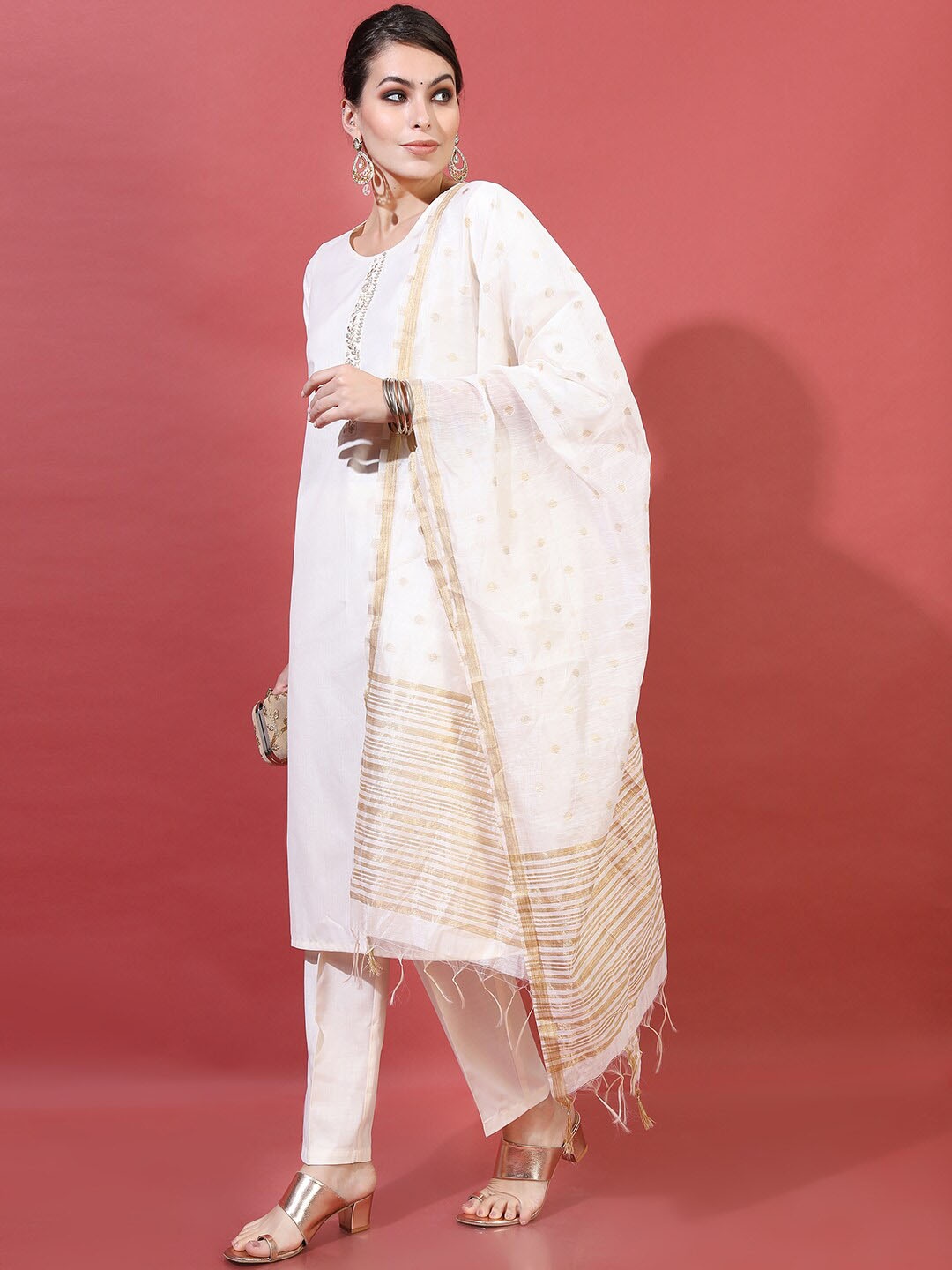 

Vishudh Women Cream-Coloured Layered Kurti with Trousers & With Dupatta