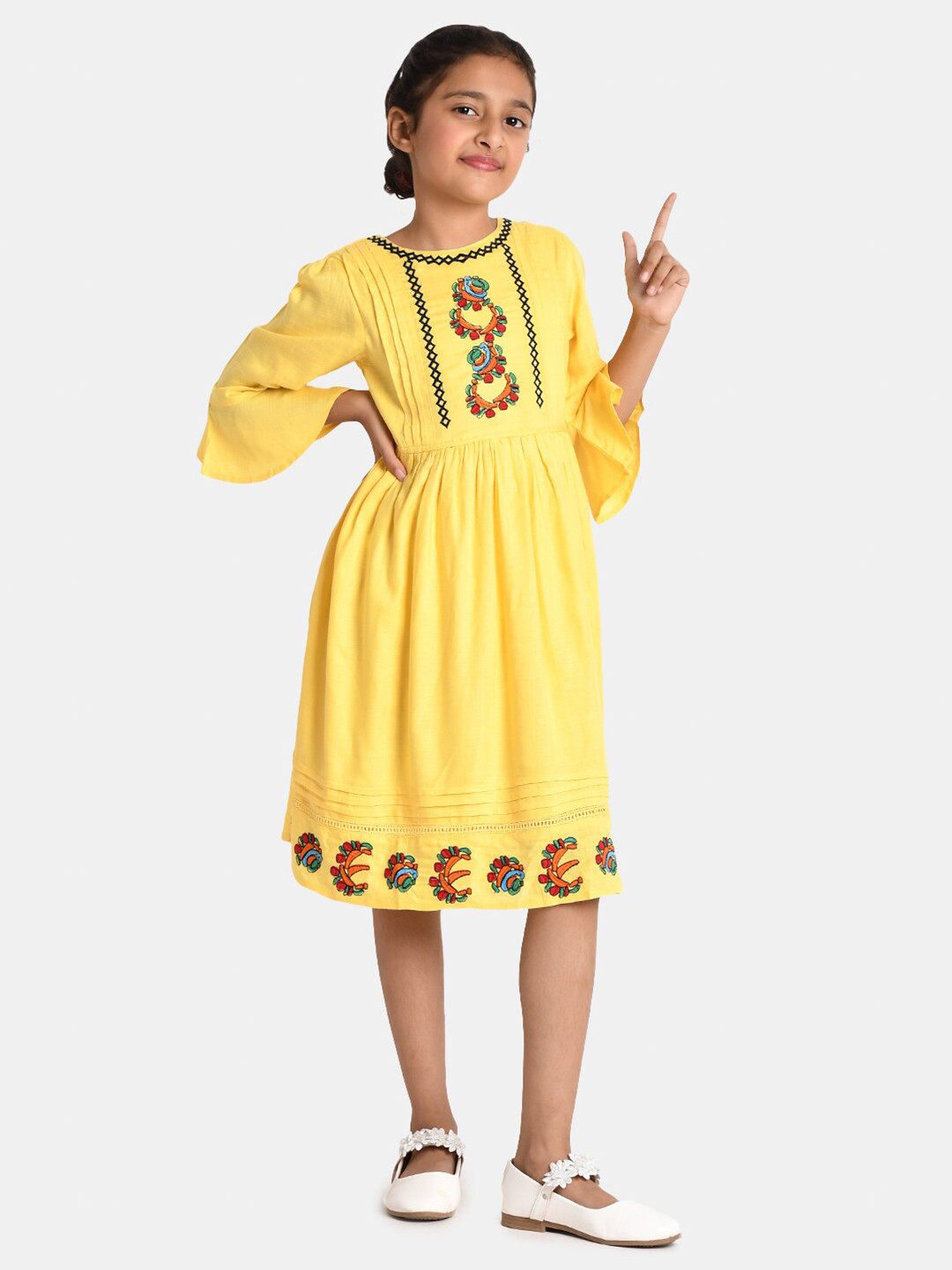 

Bella Moda Yellow & lemon zest Floral Tie-Up Neck Ethnic Dress