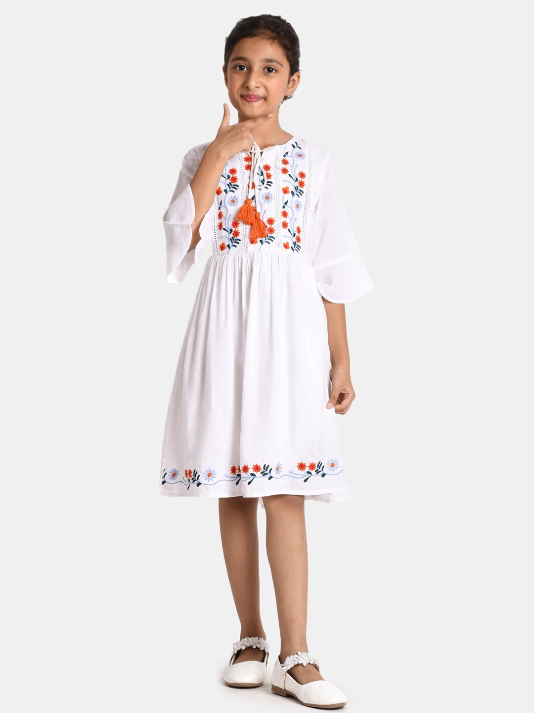 

Bella Moda White Embroidered floral Dress