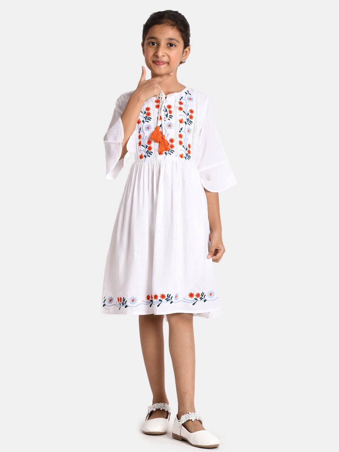 

Bella Moda White Embroidered Dress