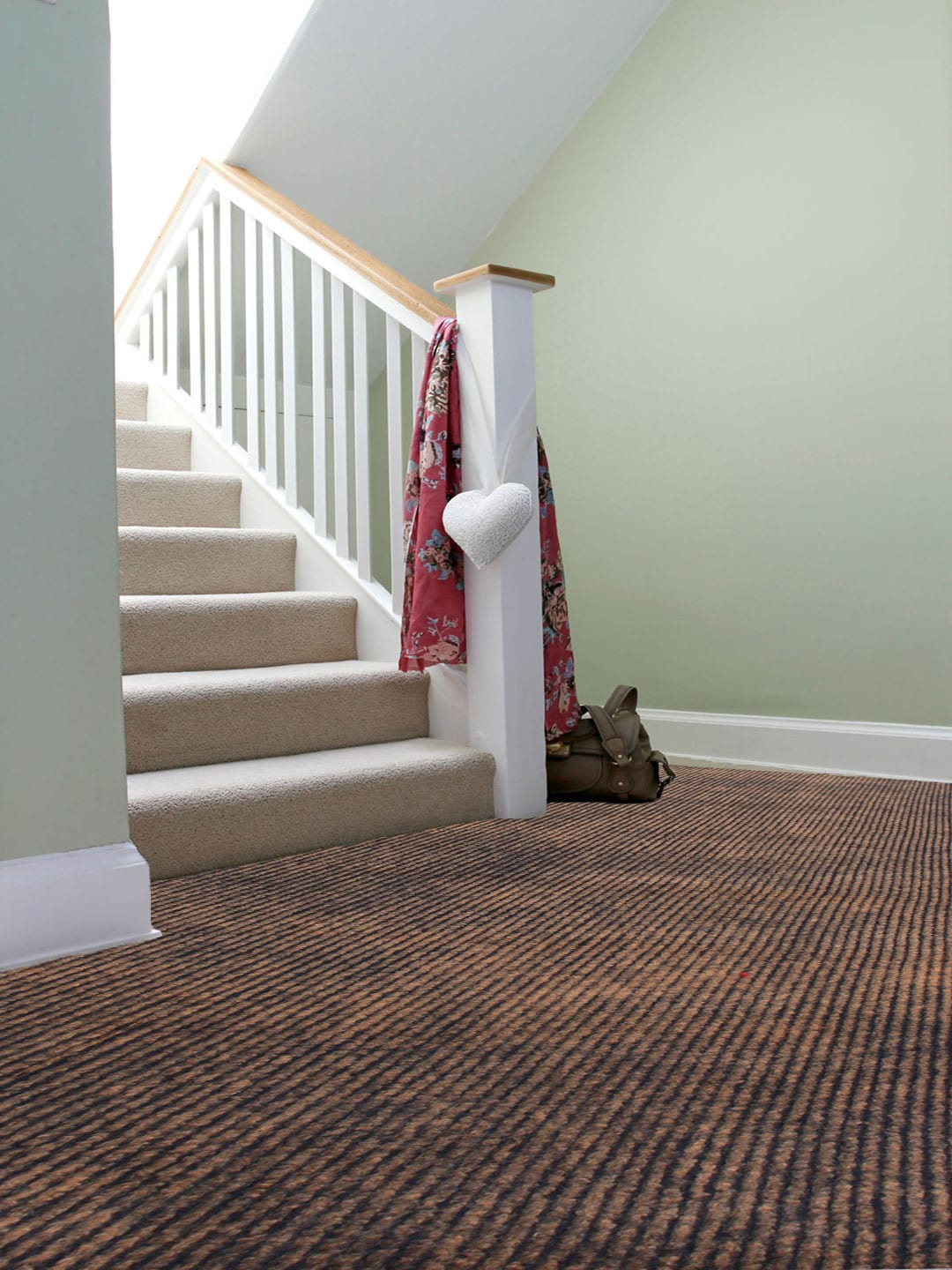 

LUXEHOME INTERNATIONAL Brown Solid Carpets