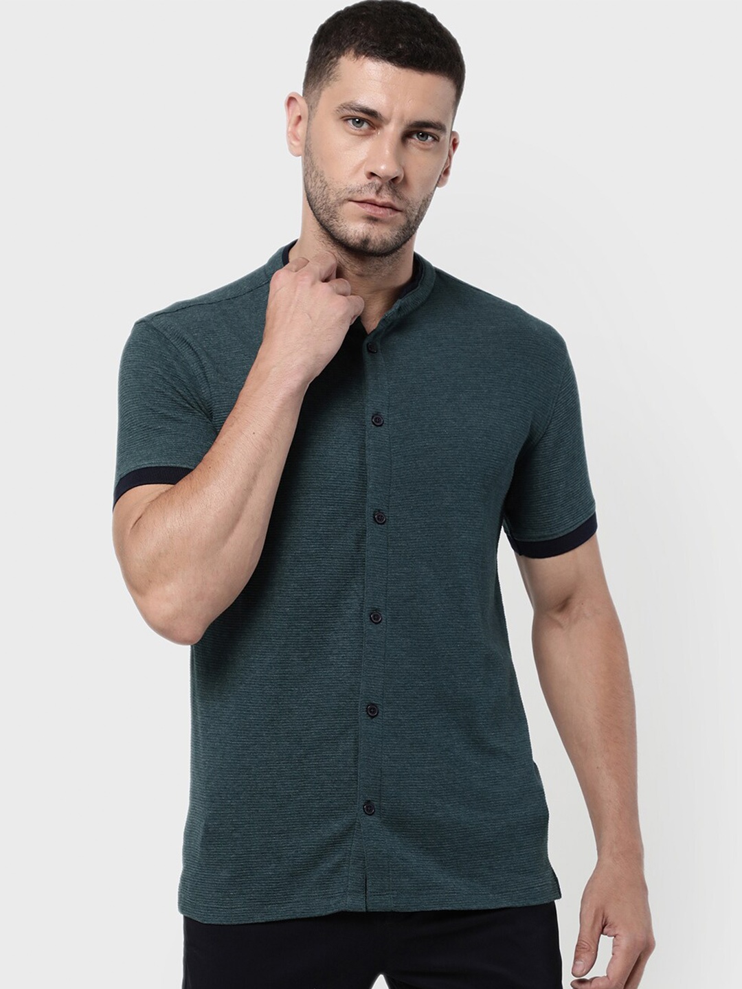 

R&B Men Blue Classic Cotton Casual Shirt