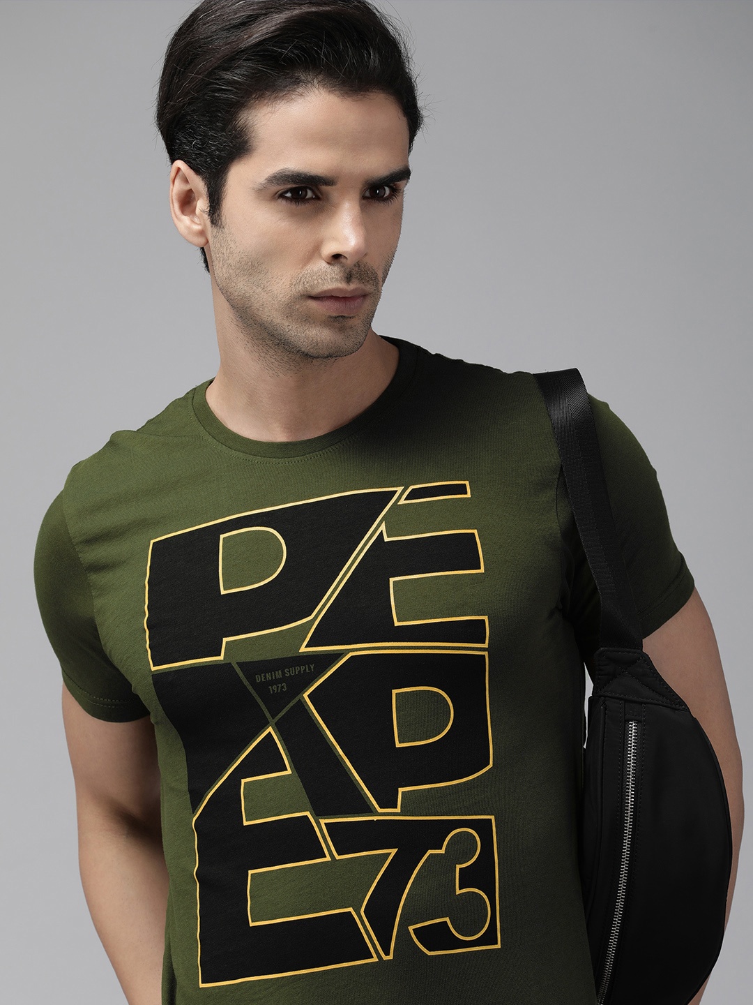 

Pepe Jeans Men Olive Green Printed Applique Slim Fit Pure Cotton Casual T-shirt