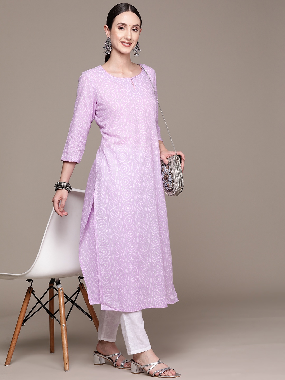 

Ishin Women Lavender & White Bandhani Printed Keyhole Neck Pastels Kurta