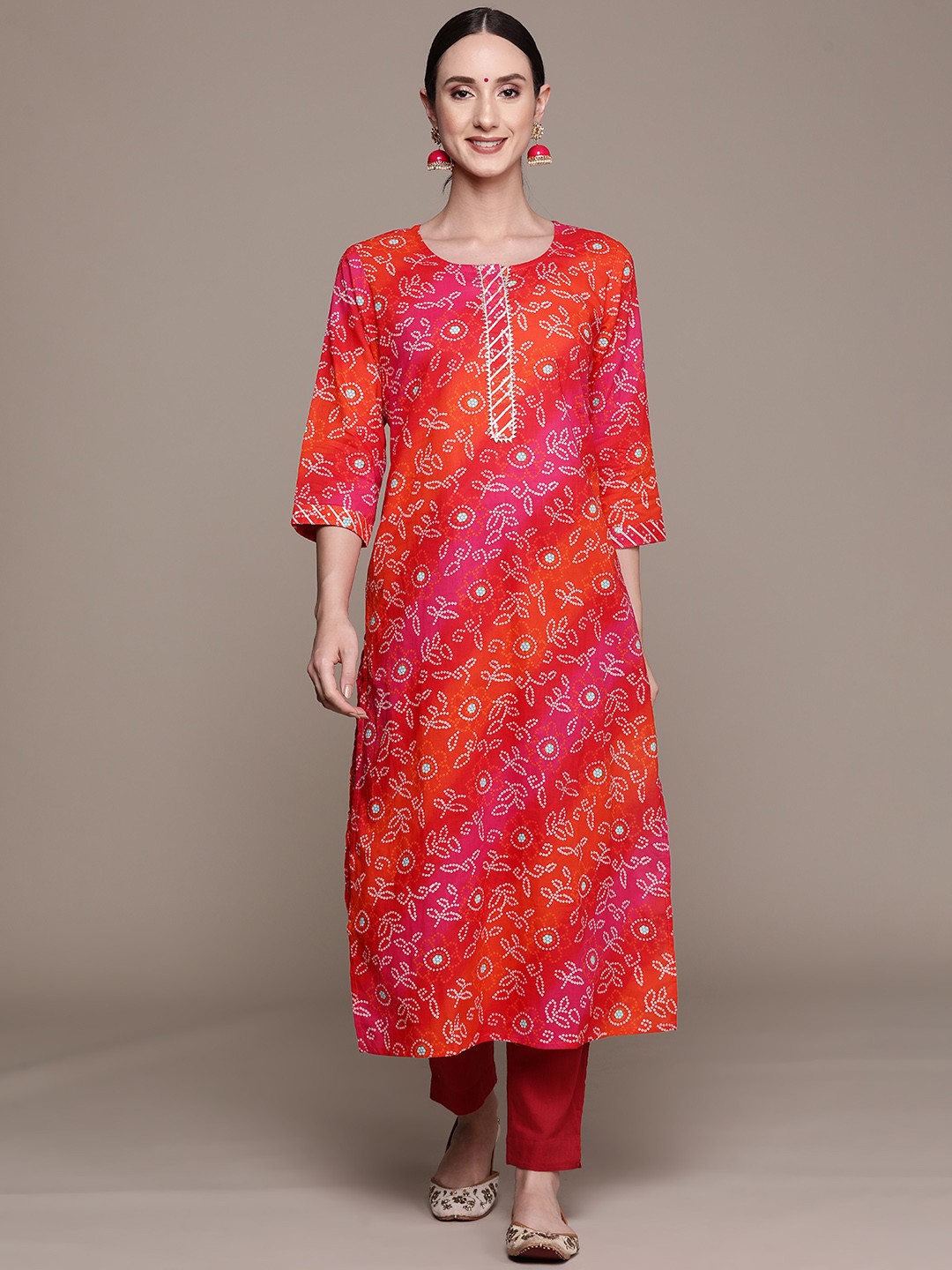 

Ishin Women Red & Pink Bandhani Printed Gotta Patti Kurta