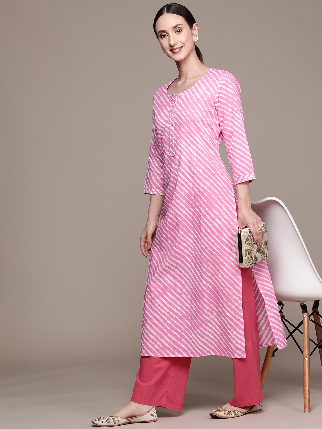 

Ishin Women Pink & White Leheriya Printed Gotta Patti Kurta