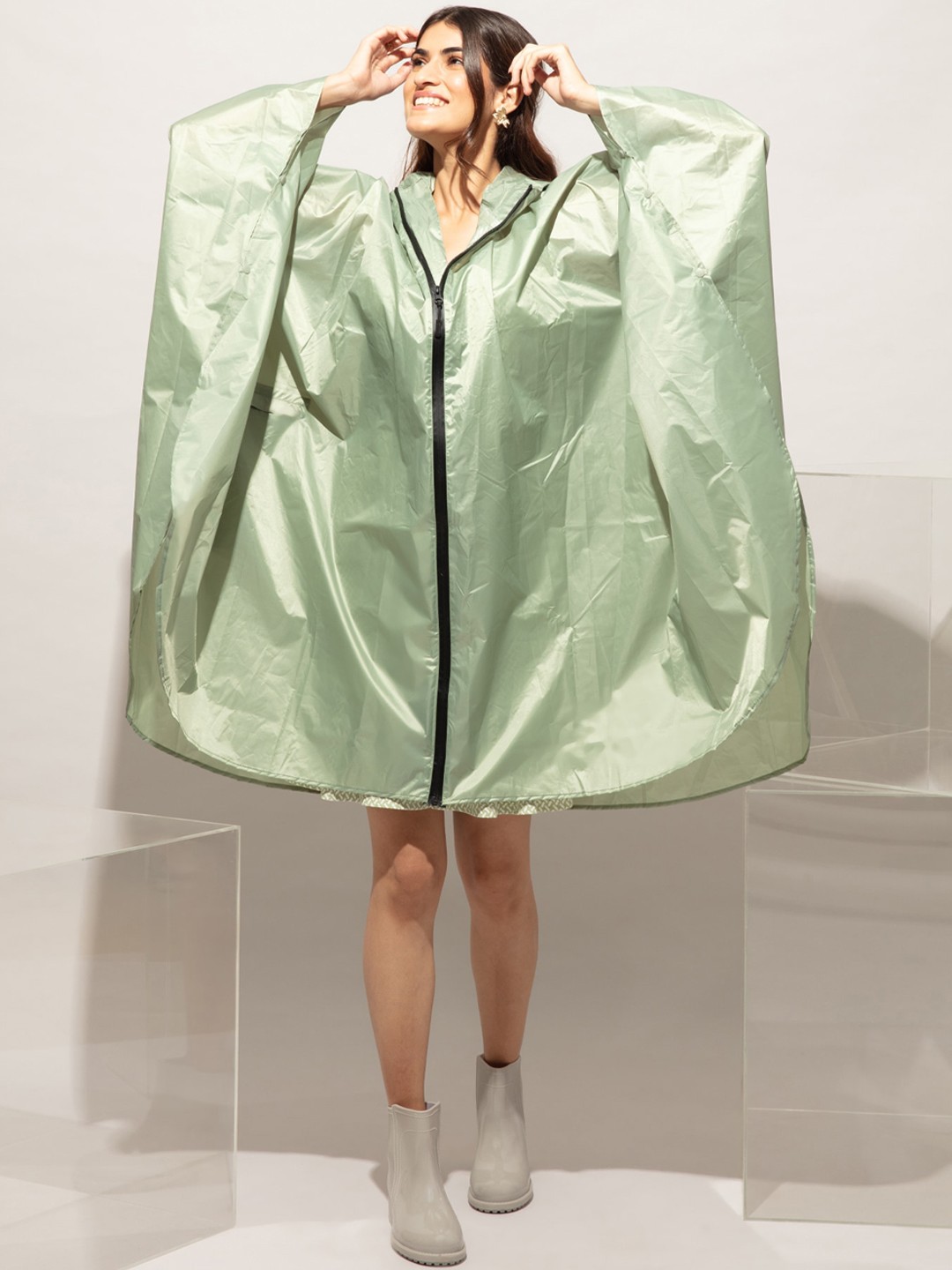 

20Dresses Women Olive Green Solid Poncho Style Raincoat