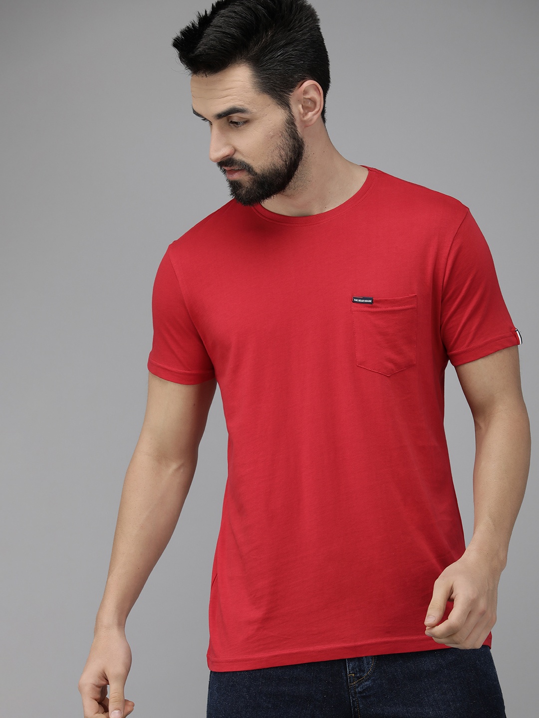 

THE BEAR HOUSE Men Red Pure Cotton Solid Slim Fit T-shirt