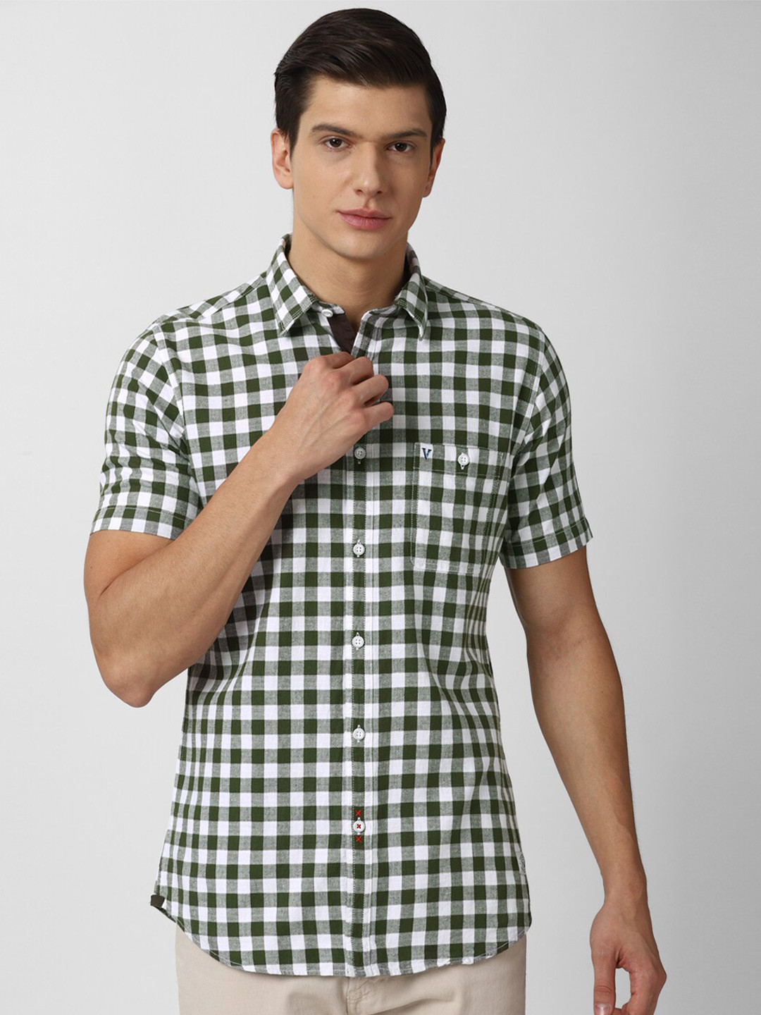 

VAN HEUSEN DENIM LABS Men Black Slim Fit Gingham Checks Checked Casual Shirt
