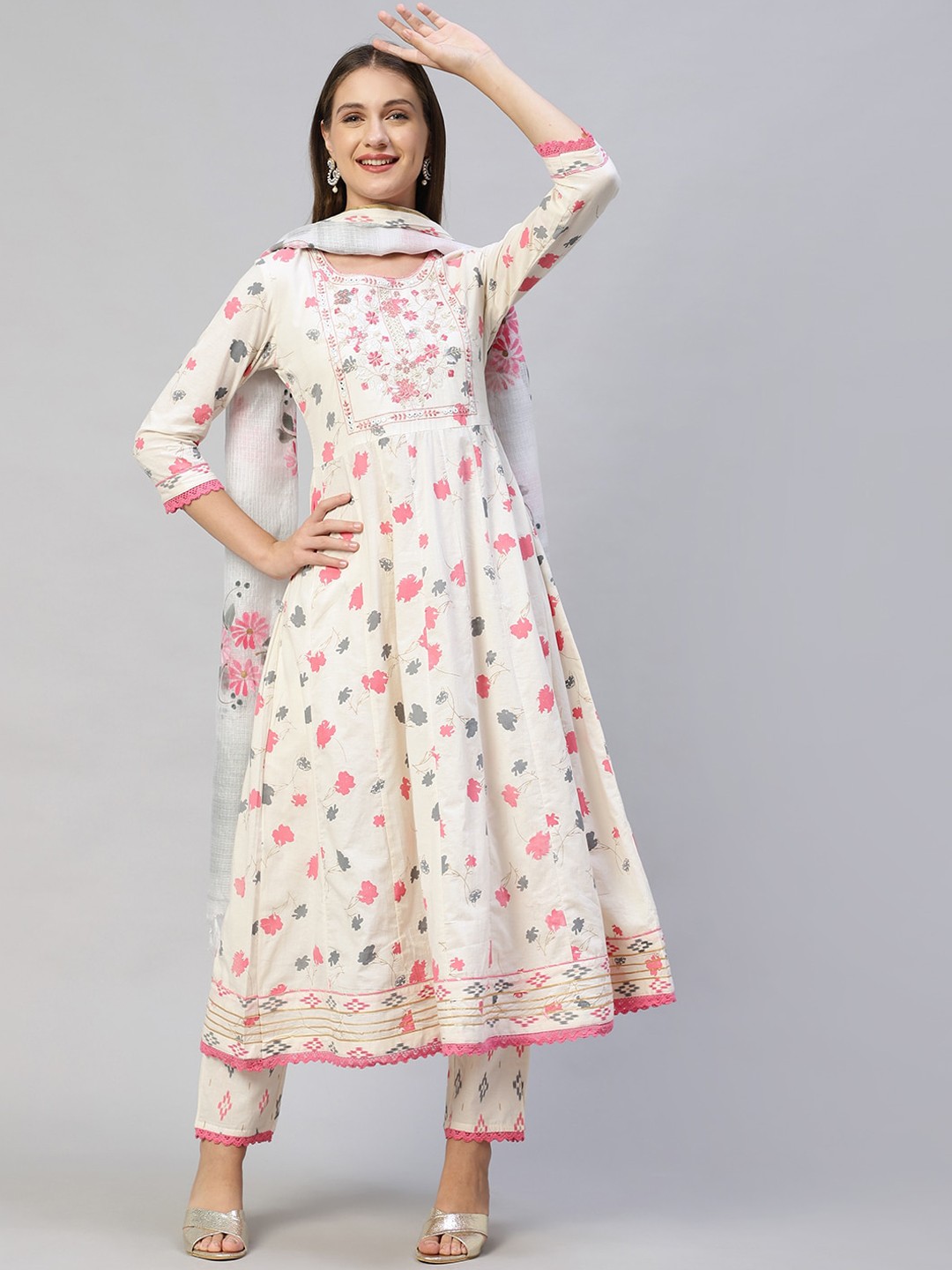 

FASHOR Women Off White Floral Printed Pure Cotton Kurta with Trousers & With Dupatta