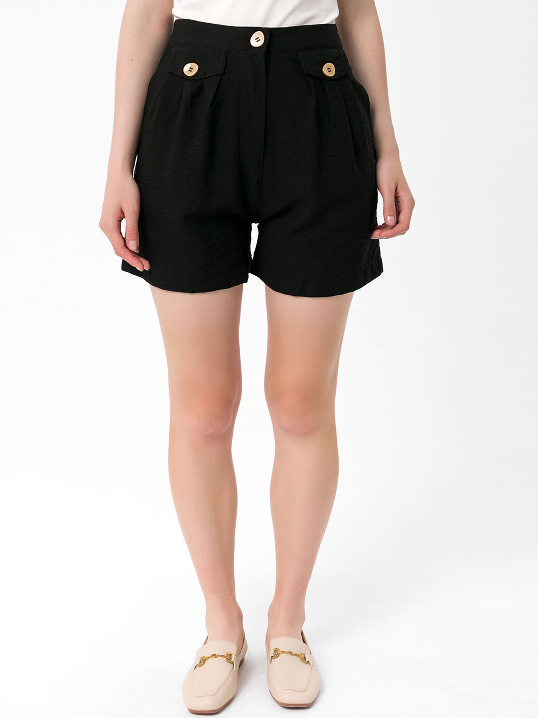

bebe PLUS Women Black Solid Pocket Detail Shorts
