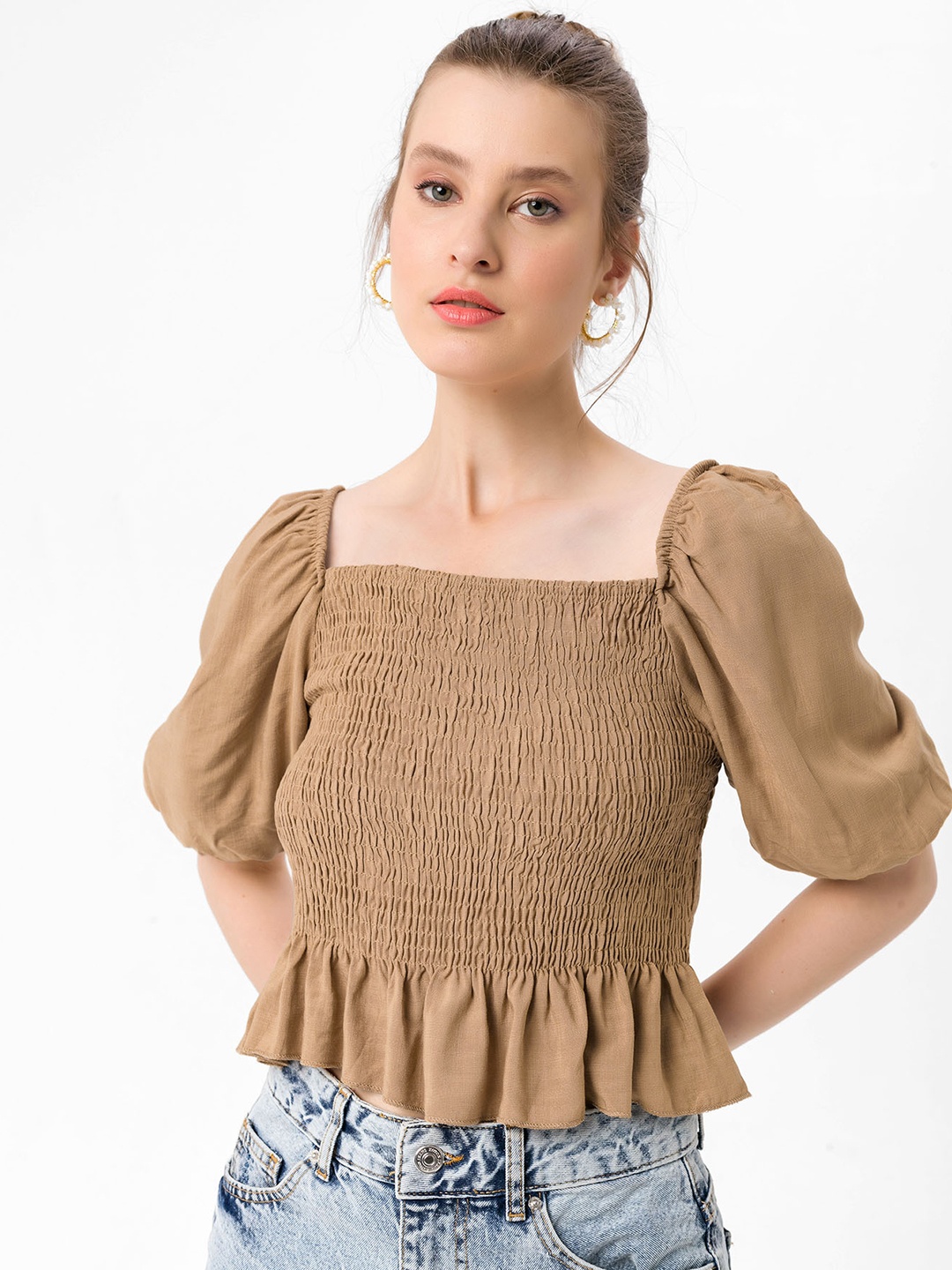 

bebe PLUS Brown Solid Smocked Peplum Top