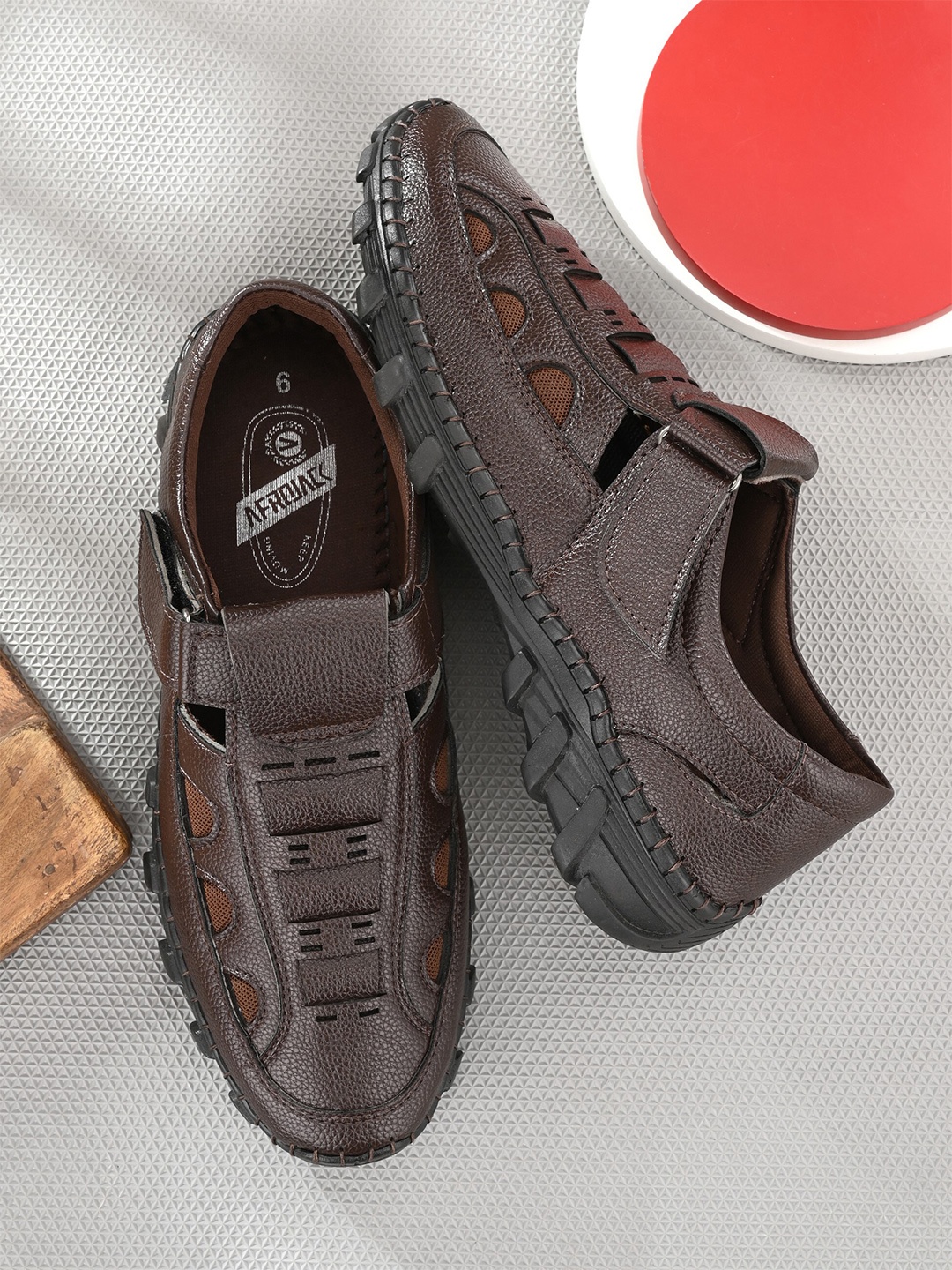 

AfroJack Men Brown Fisherman Sandals