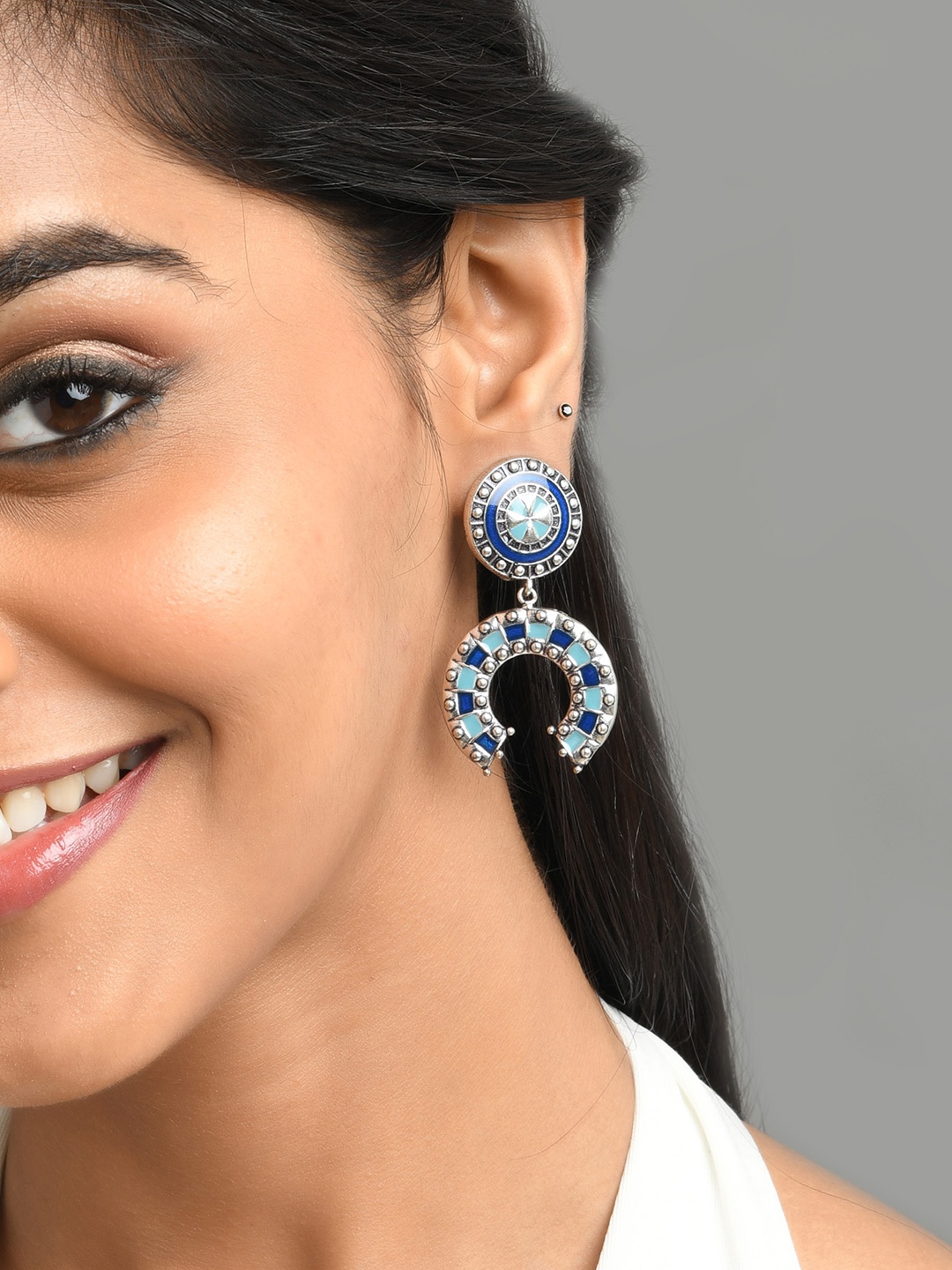

Fida Silver-Toned Circular Drop Earrings
