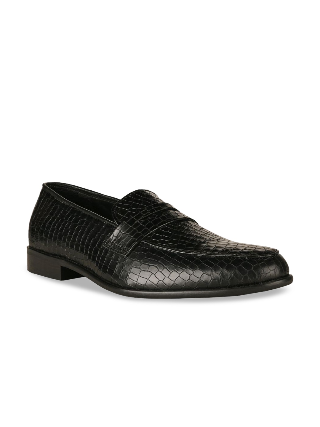 

SKO Men Black Textured Leather Loafers