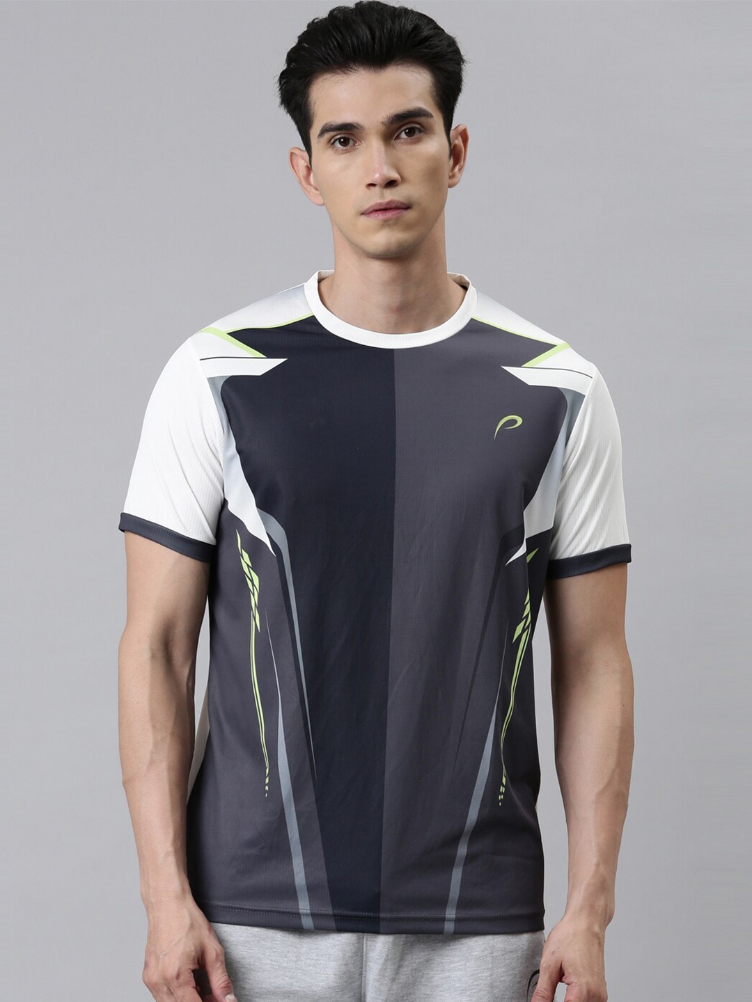 

Proline Active Men Off White & Grey Printed T-shirt