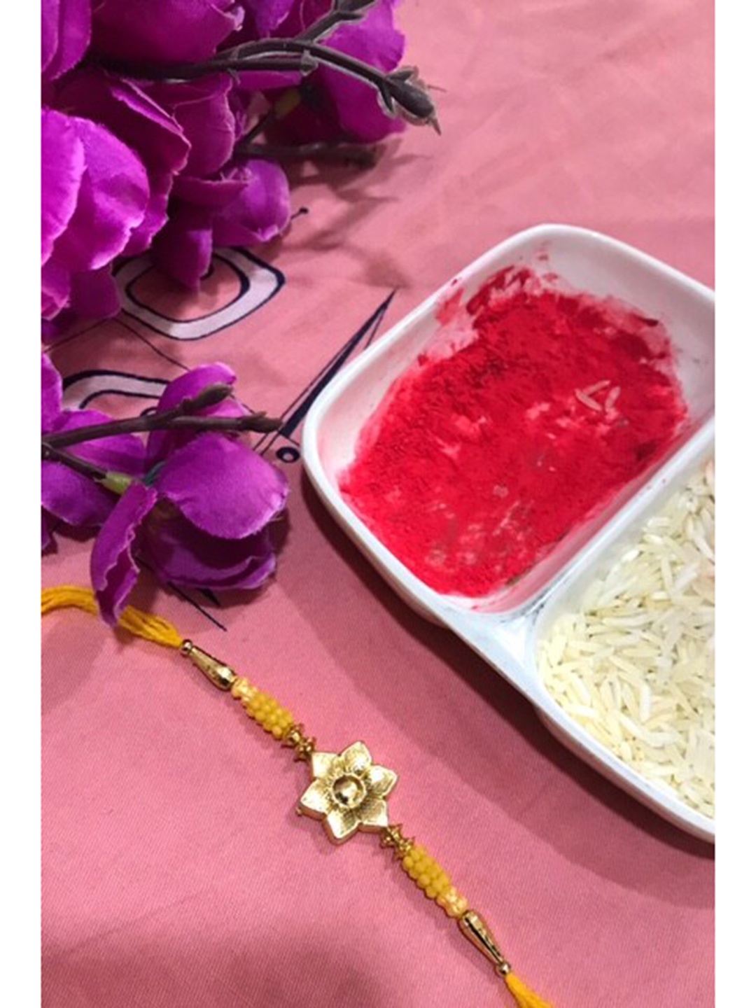 

MORKANTH JEWELLERY Yellow & Gold Toned Beaded Thread Rakhi