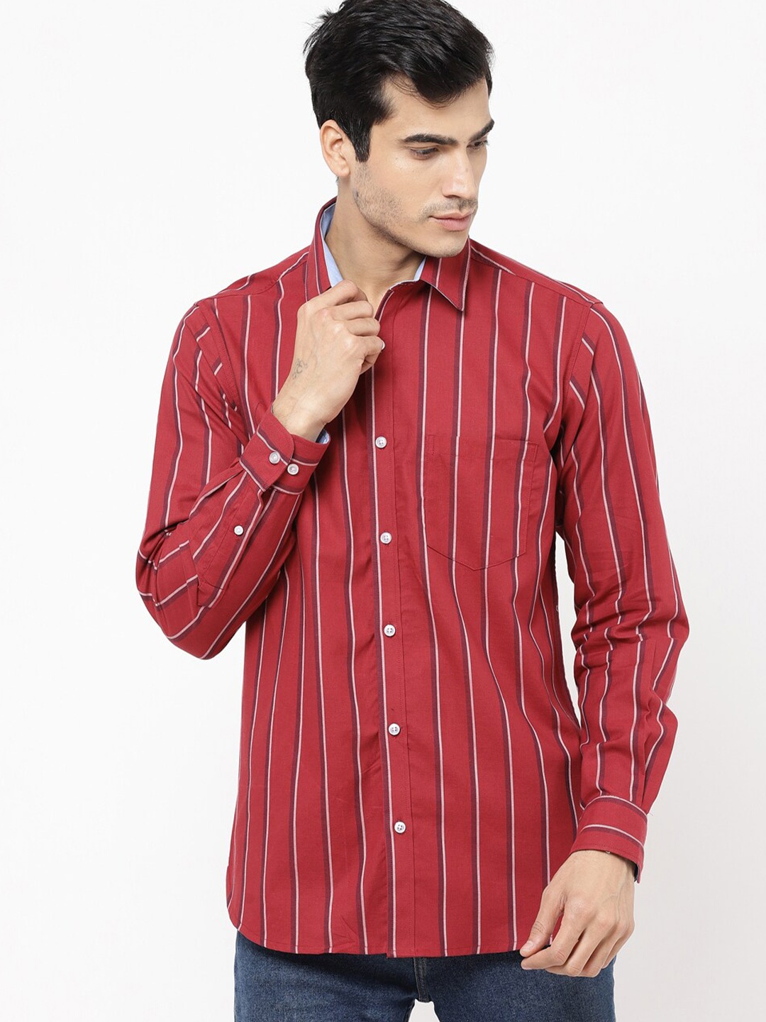 

STROP Men Red Striped Casual Shirt