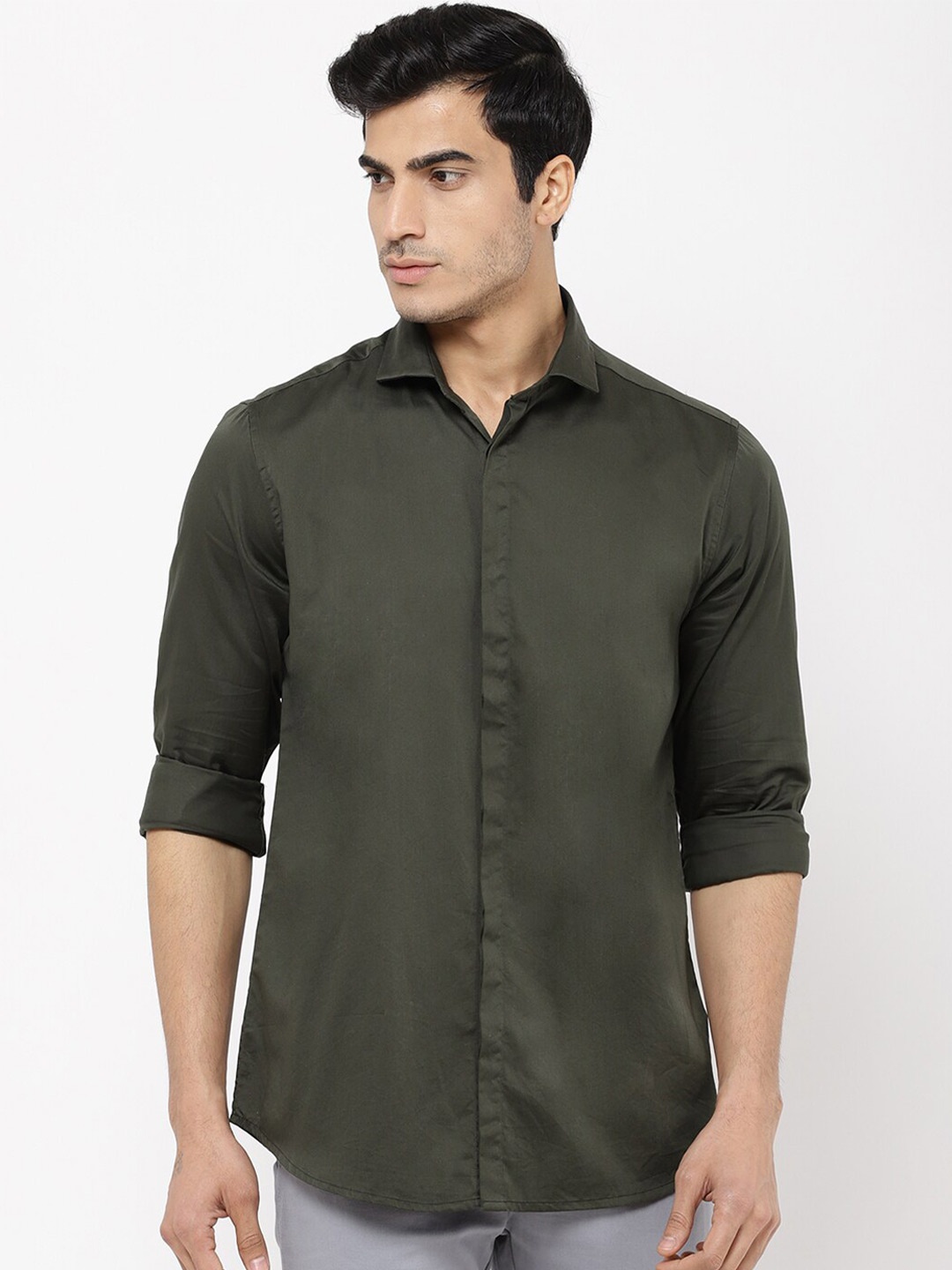 

STROP Men Olive Green Slim Fit Casual Shirt