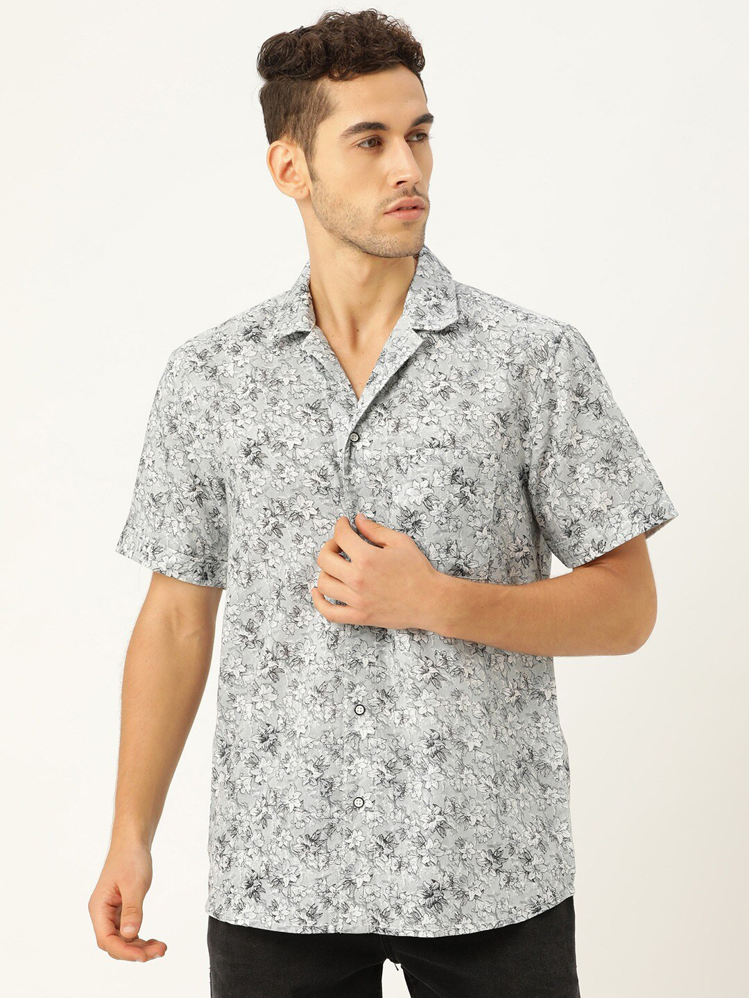 

STROP Men White Floral Printed Cotton Casual Shirt