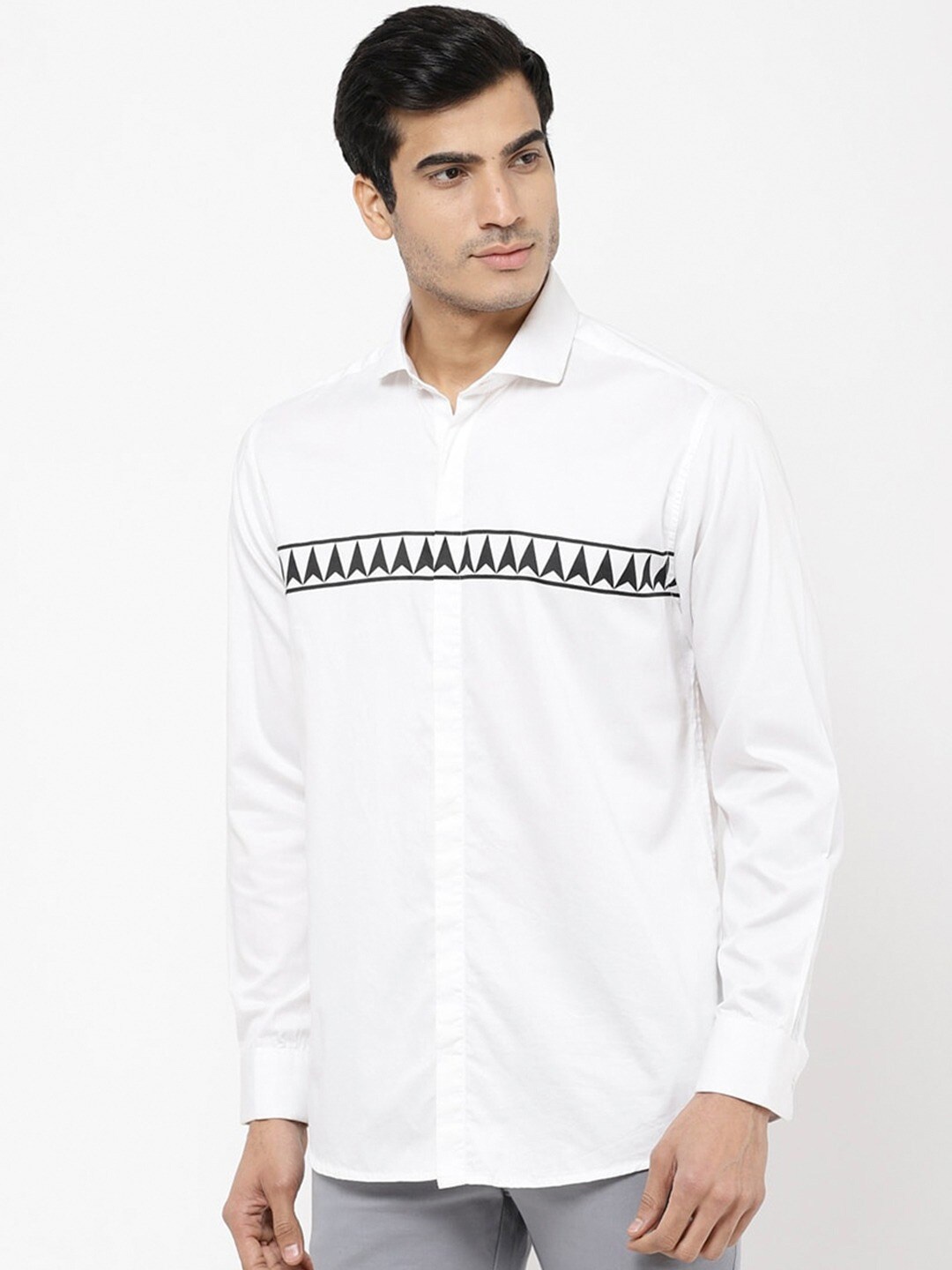 

STROP Men White Casual Solid Shirt