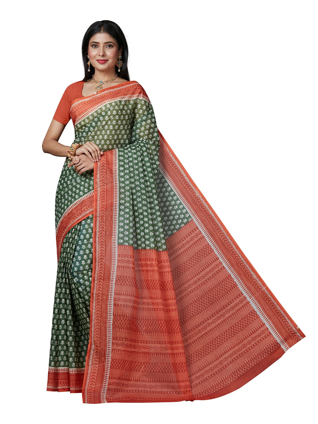 

SHANVIKA Green & Red Ethnic Motifs Pure Cotton Block Print Saree
