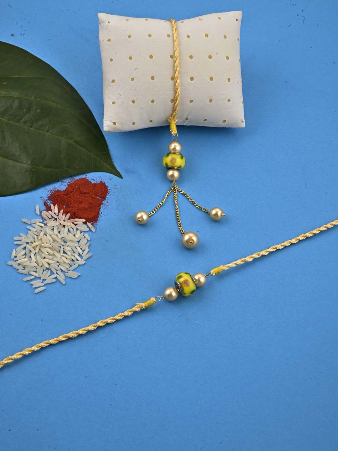 

Tistabene Men Gold-Toned Beaded Stone Rakhi