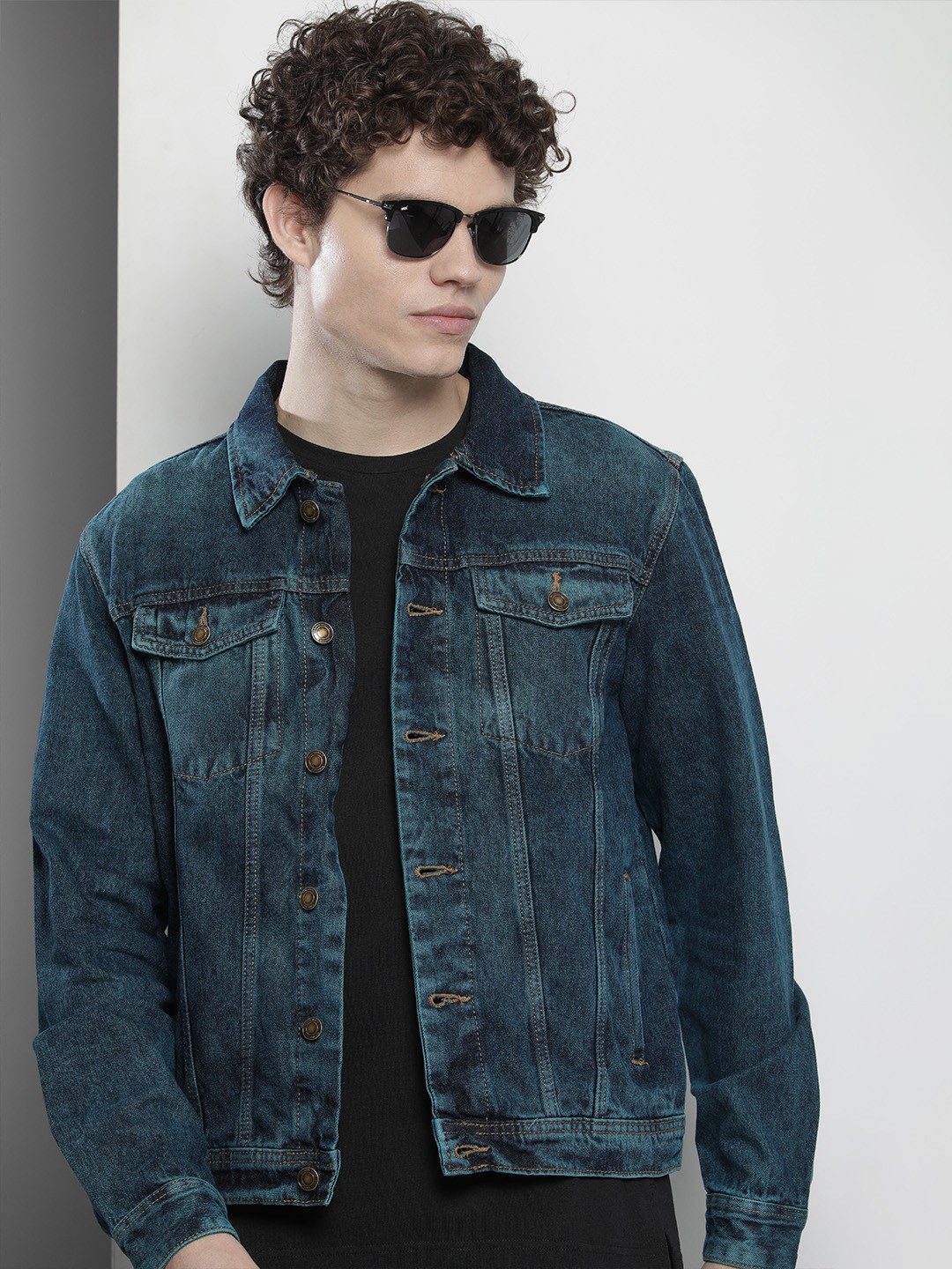 

The Indian Garage Co Men Navy Blue Cotton Washed Denim Jacket