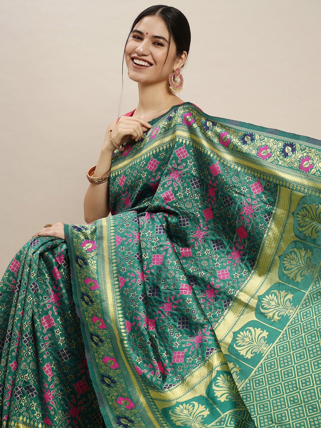 

Lookslady Green & Pink Zari Art Silk Banarasi Saree