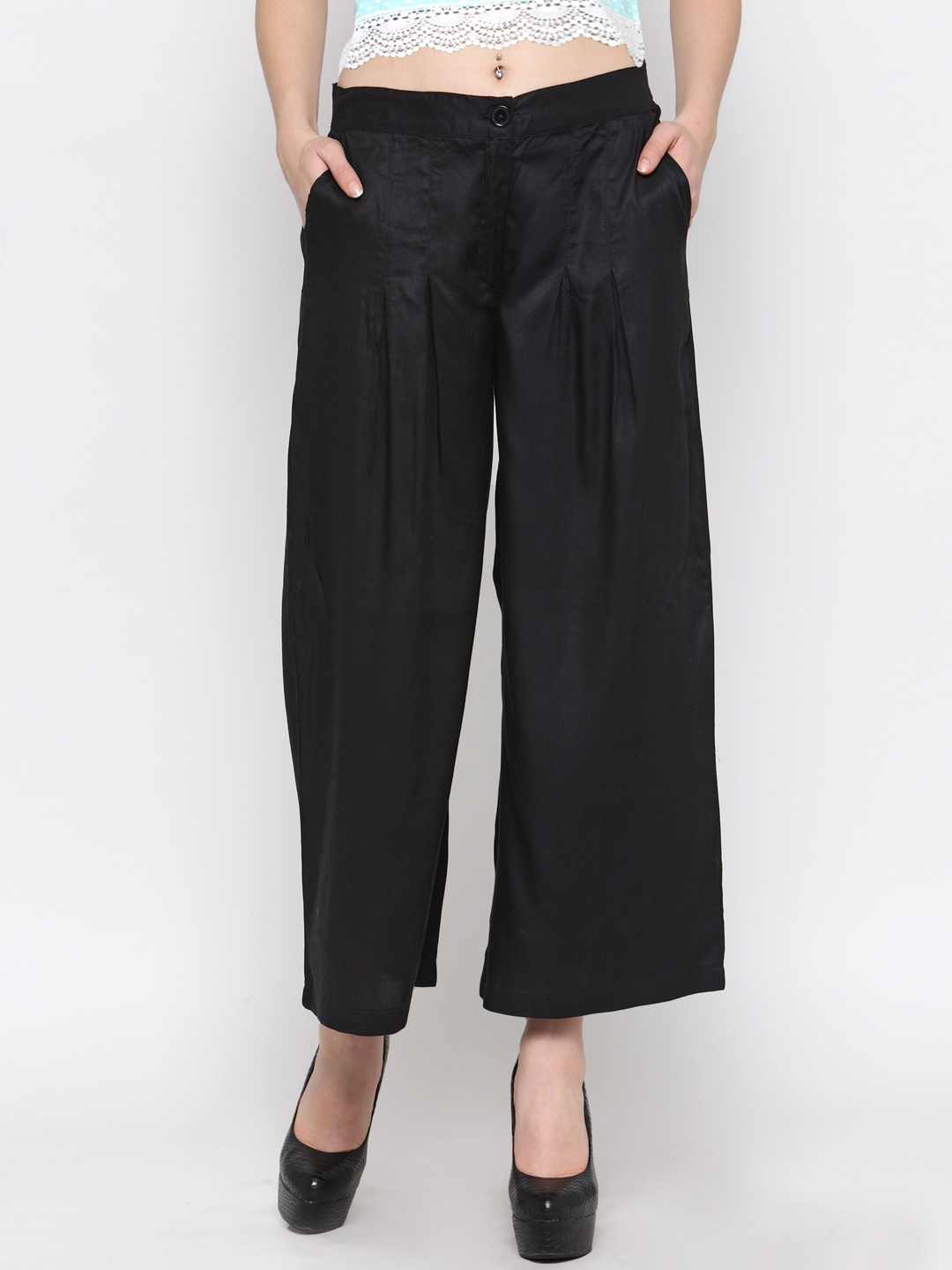 

Sera Women Black Solid Wide Leg Palazzos