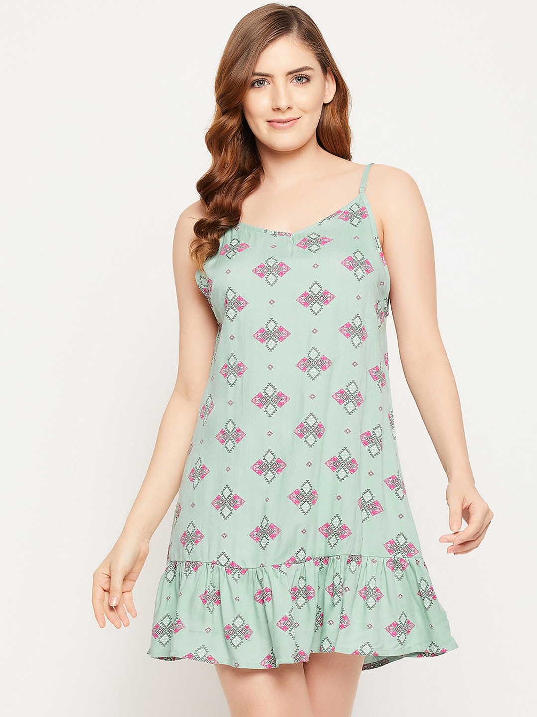 

Clovia Green & Pink Geometric Printed Nightdress