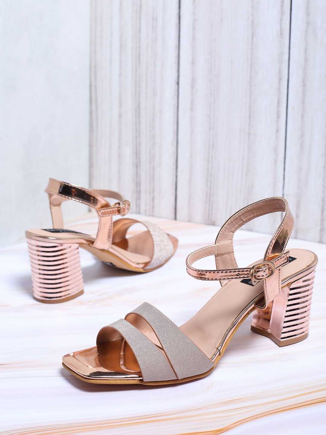 

LONDON STEPS Pink Block Sandals with Buckles