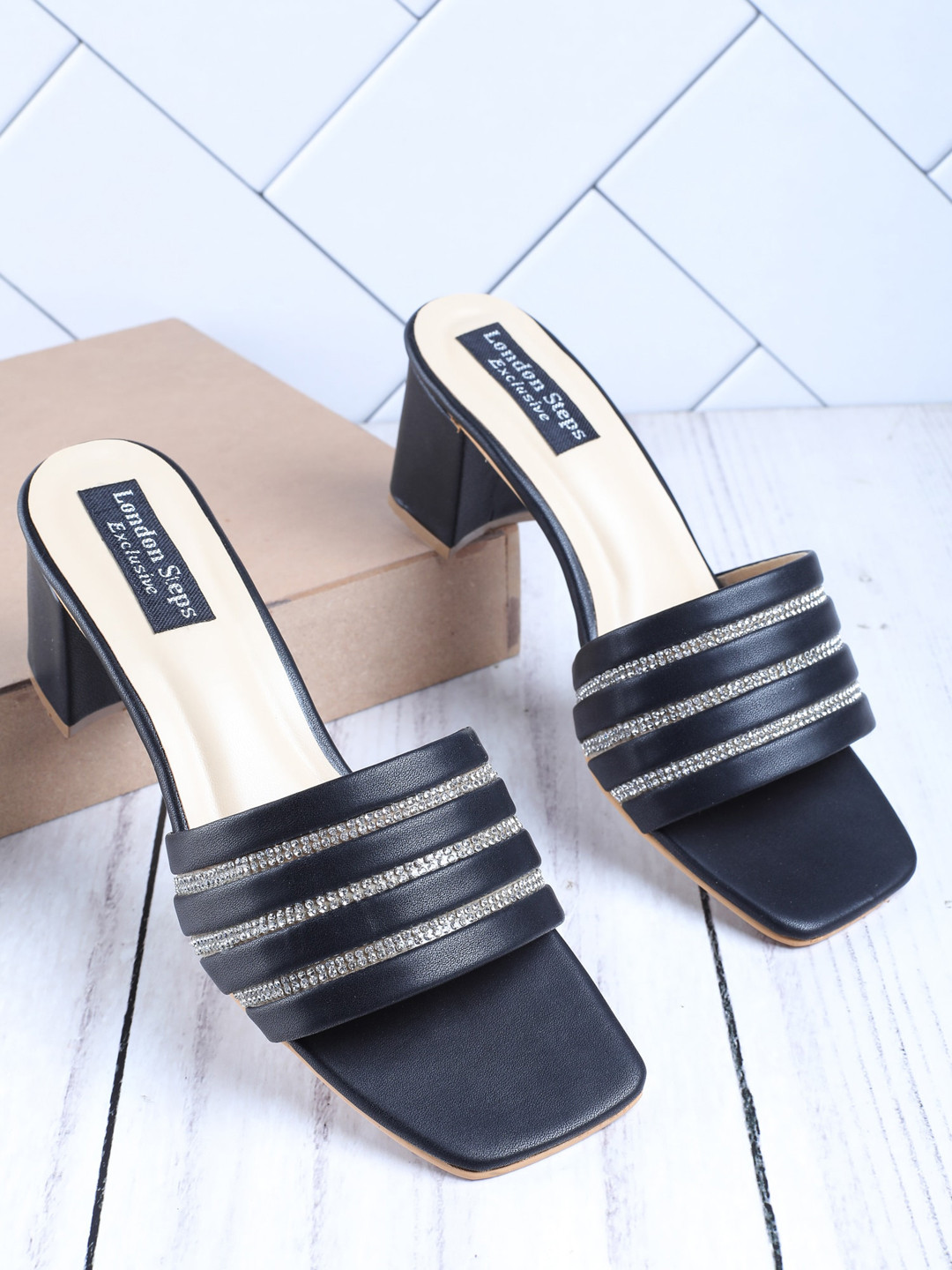 

LONDON STEPS Black Embellished Party Block Pumps