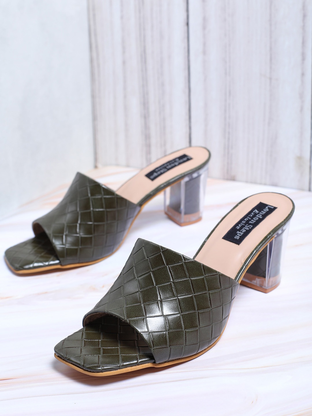 

LONDON STEPS Green Textured Block Mules