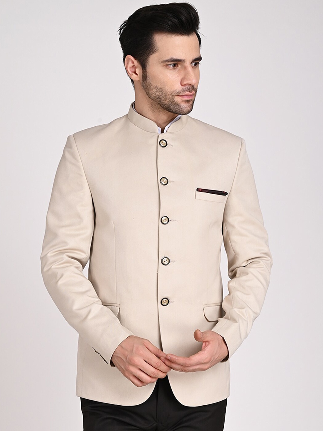 

TAHVO Men Beige Colored Solid Single-Breasted Slim-Fit Linen Blazer