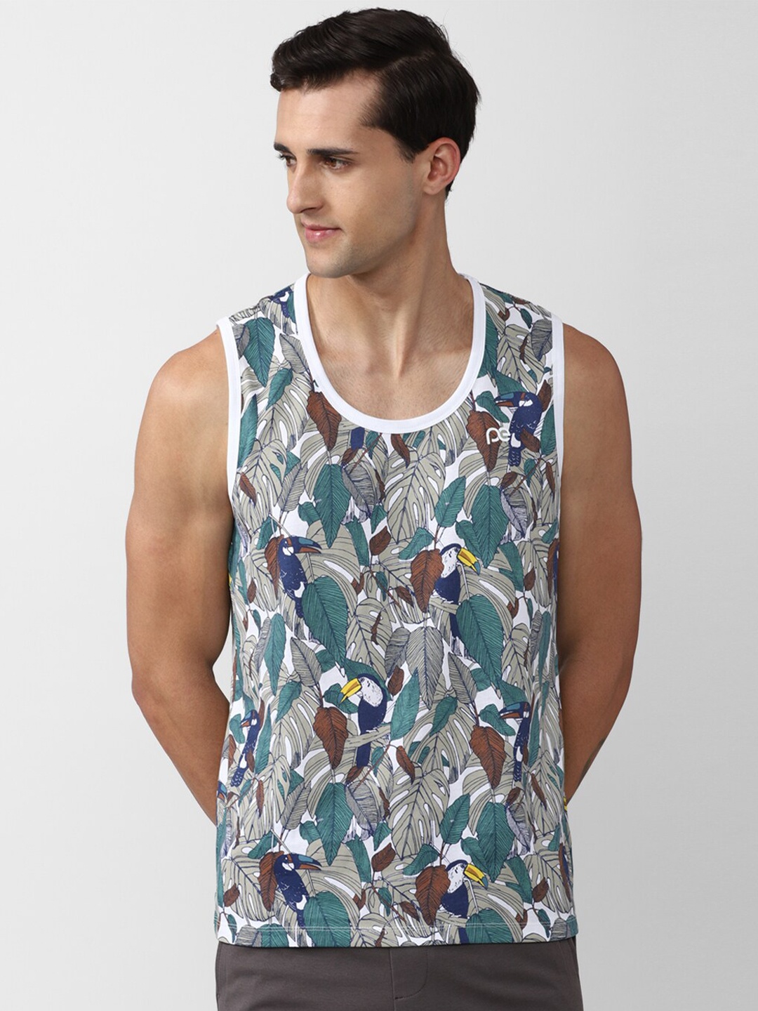 

Peter England Men Multicoloured Printed T-shirt, Multi
