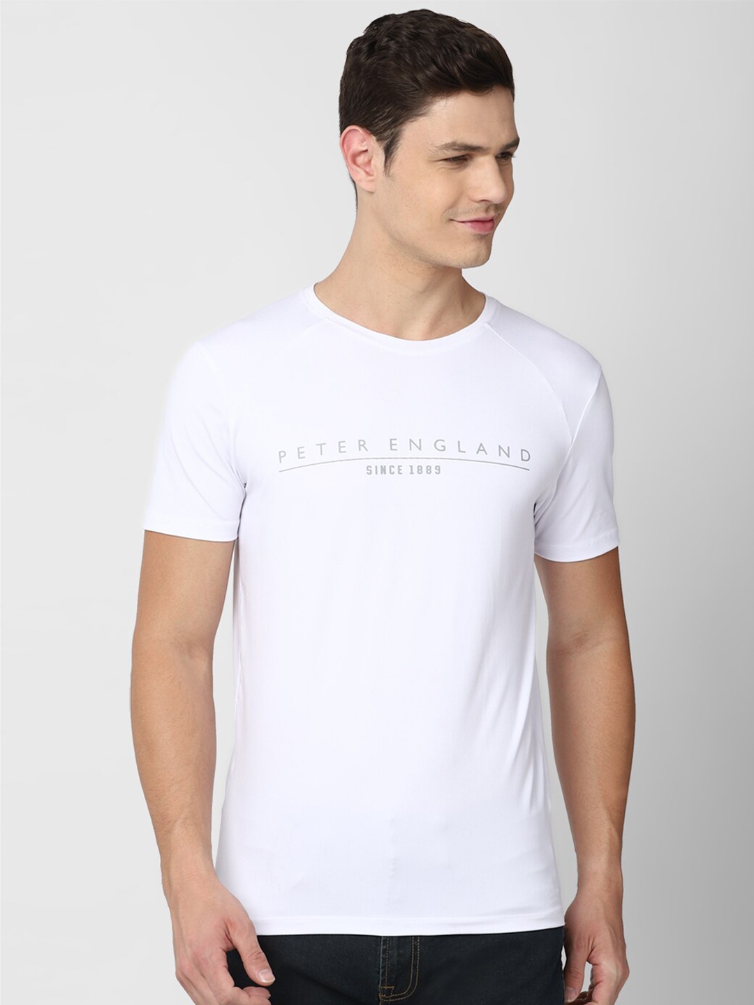 

Peter England Casuals Men White Typography Printed Slim Fit T-shirt
