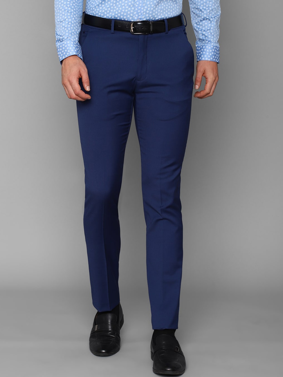 

Louis Philippe Men Navy Blue Solid Slim Fit Formal Trousers