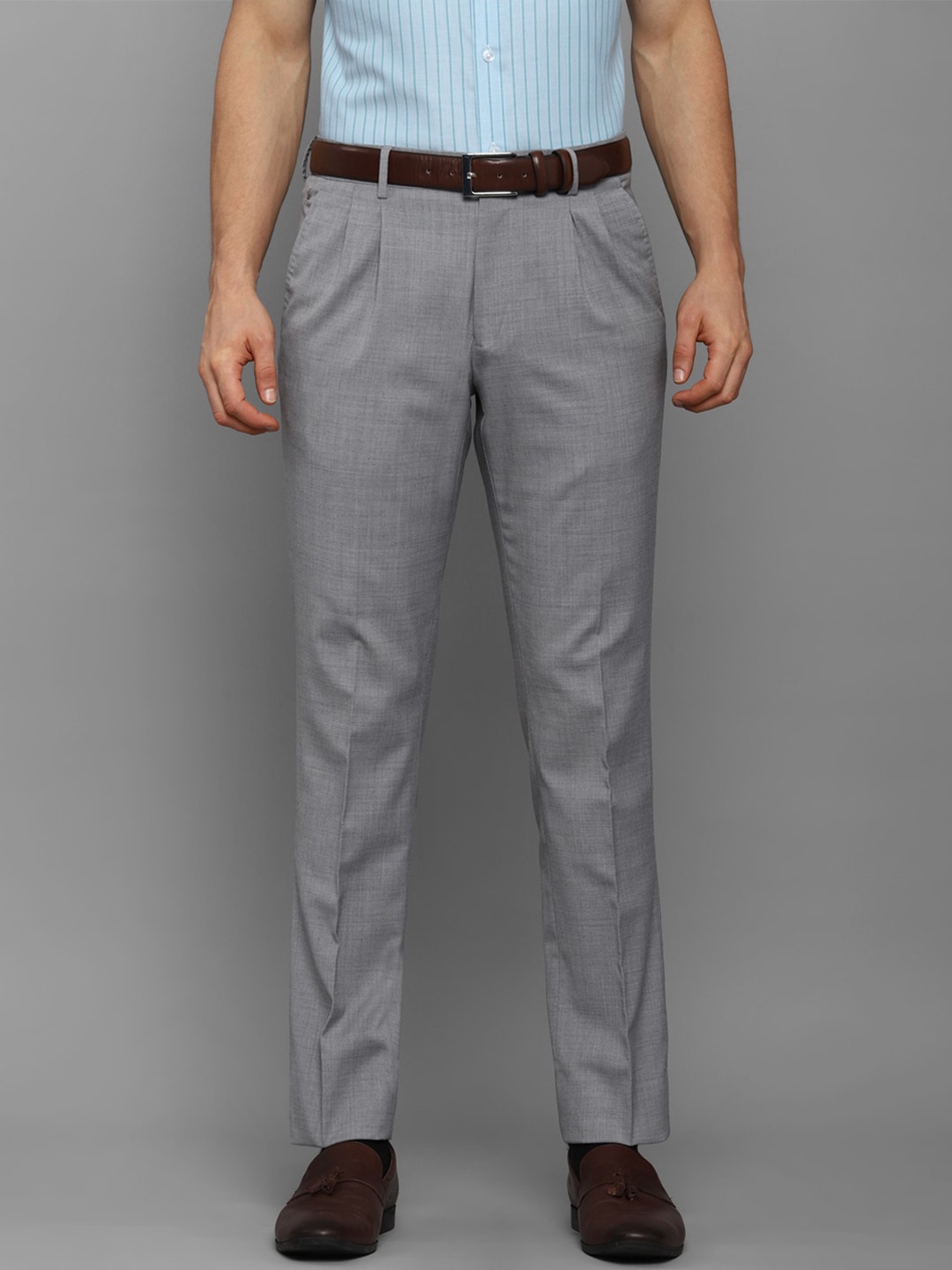 

Louis Philippe Men Grey Textured Pleated Trousers