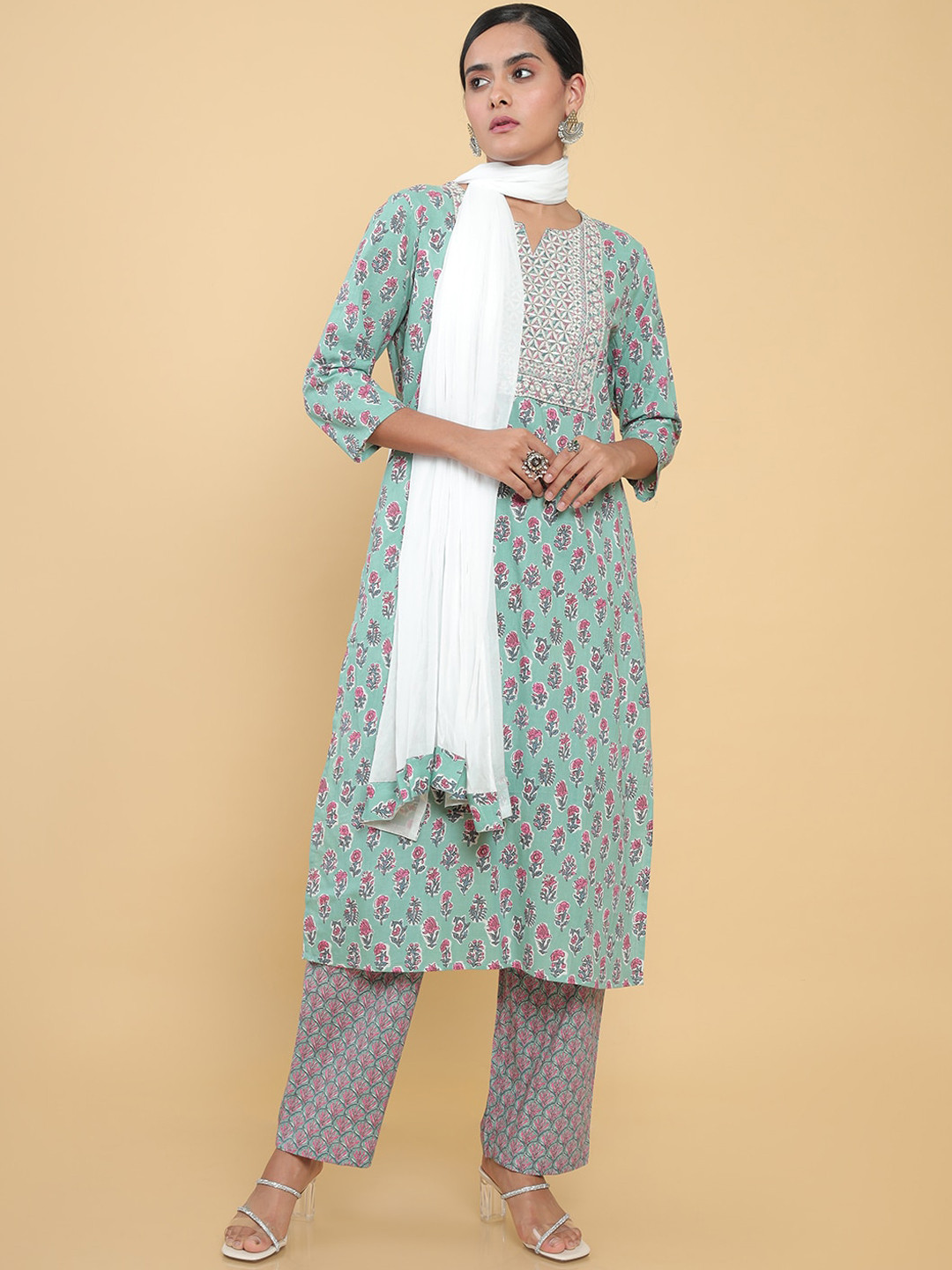 

Soch Women Green Ethnic Motifs Printed Thread Work Pure Cotton Kurta Set