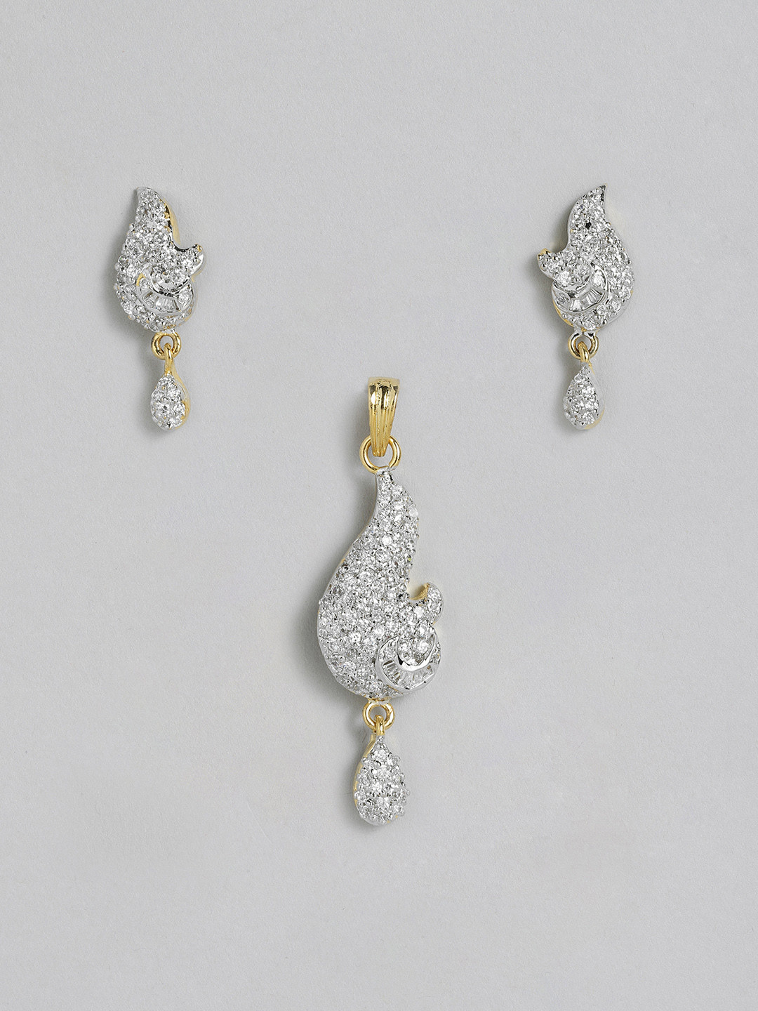 

Onaifa Gold-Plated AD Studded Pendant Set