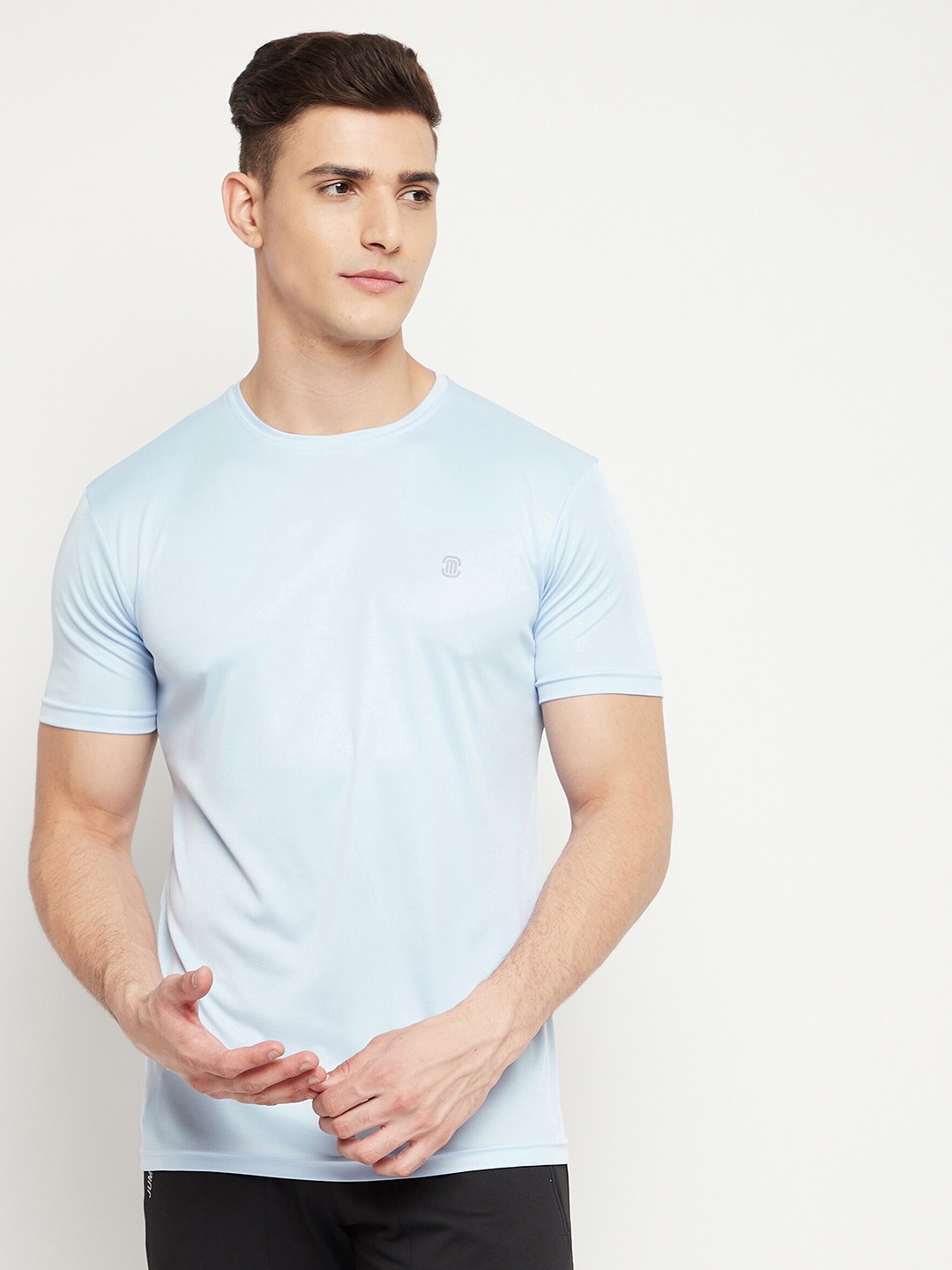 

MOZAFIA Men Blue Solid Training & Gym T-shirt