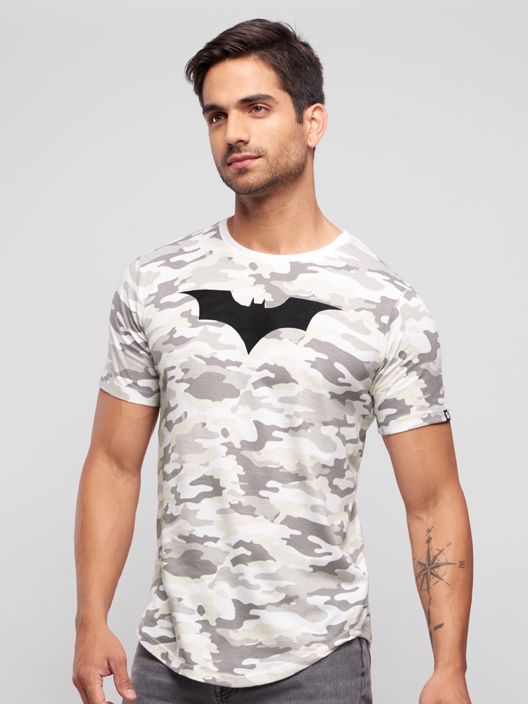 

The Souled Store Men Grey Printed Raw Edge T-shirt