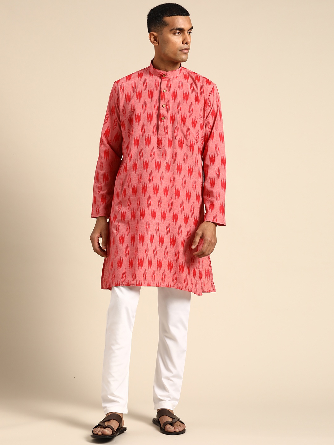 

RAJUBHAI HARGOVINDAS Men Coral Red Ethnic Motifs Ikat Printed Pure Cotton Kurta