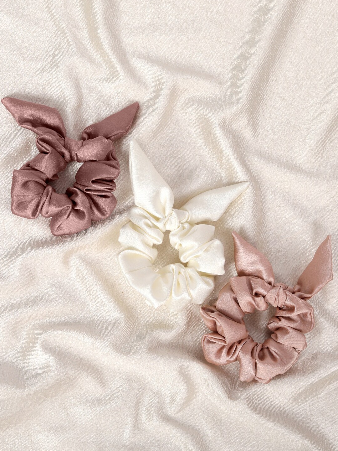 

Mueras Women Rose & White Set Of 3 Bow Tie Knot Scrunchies