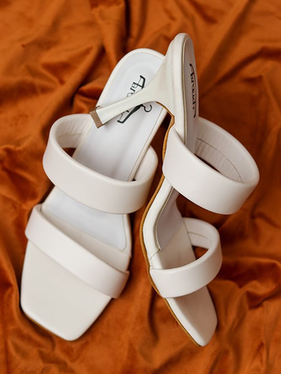 

Brauch White Solid Slim Heels