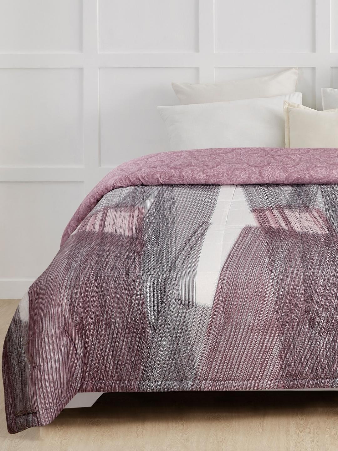 

A Homes Grace Mauve & Grey Heavy Winter 600 GSM Double Bed Quilt