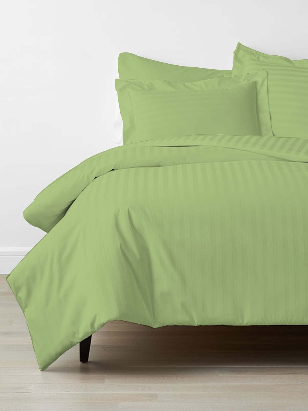 

LINENWALAS Happy Sleeping Olive Green Striped 300 TC King Bedsheet with 2 Pillow Covers