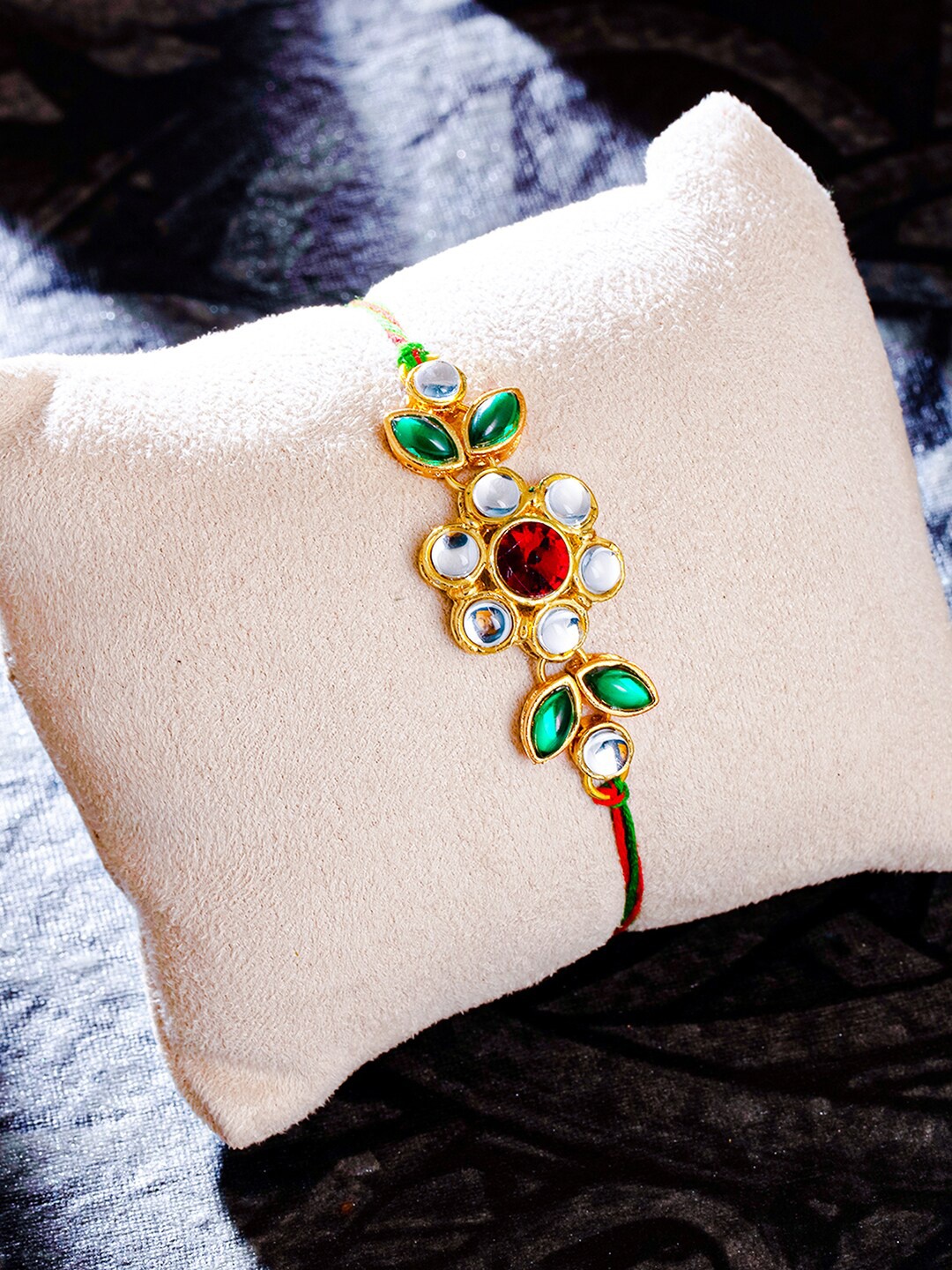 

Sukkhi Rakhi Red & Green Gold-Plated Floral Rakhi